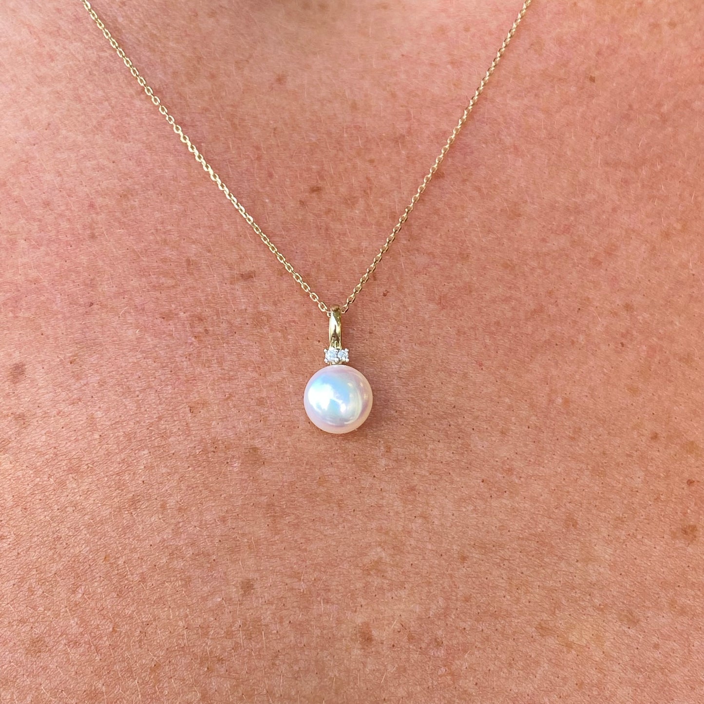 9ct Gold Freshwater Pearl & CZ Pendant Necklace