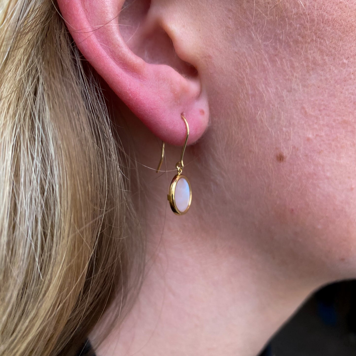 9ct Gold Mother of Pearl Disc Drop Earrings - John Ross Jewellers