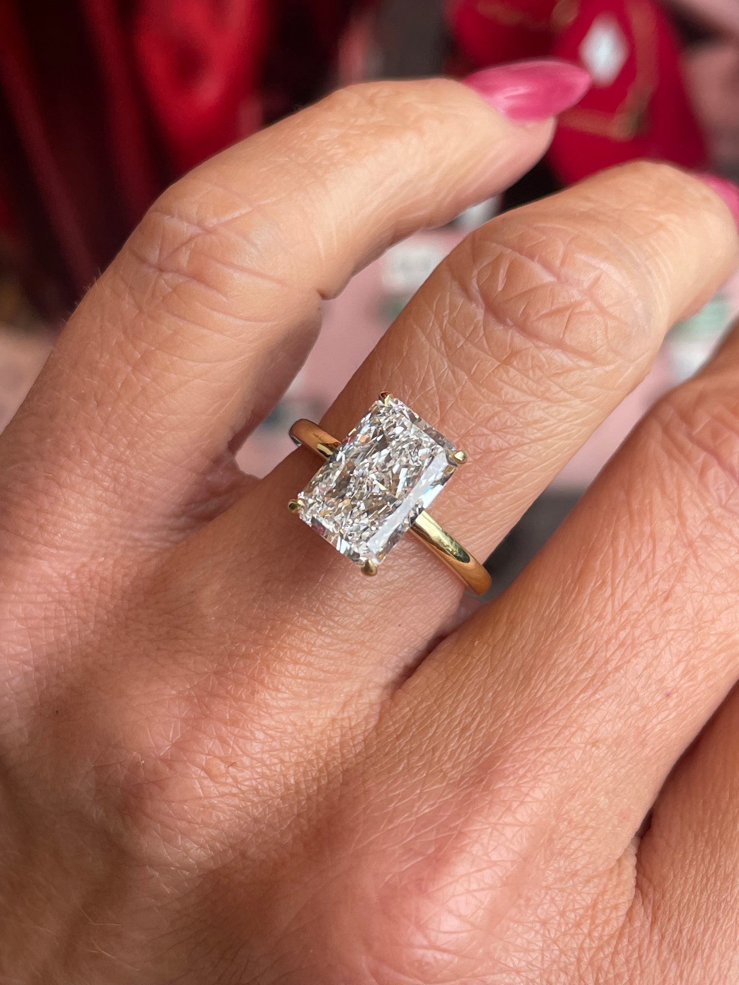 18ct Gold Radiant Solitaire Engagement Ring | 4.00ct Certificated Lab - John Ross Jewellers