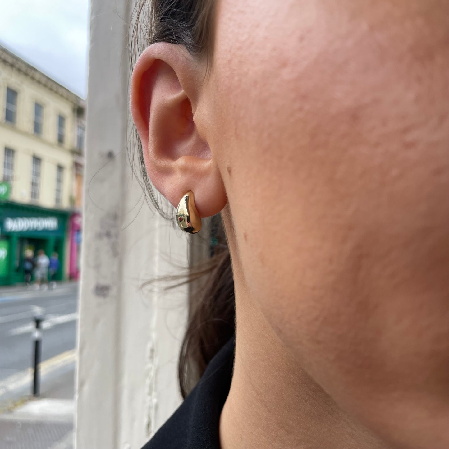 9ct Gold Teardrop Stud Earrings - John Ross Jewellers