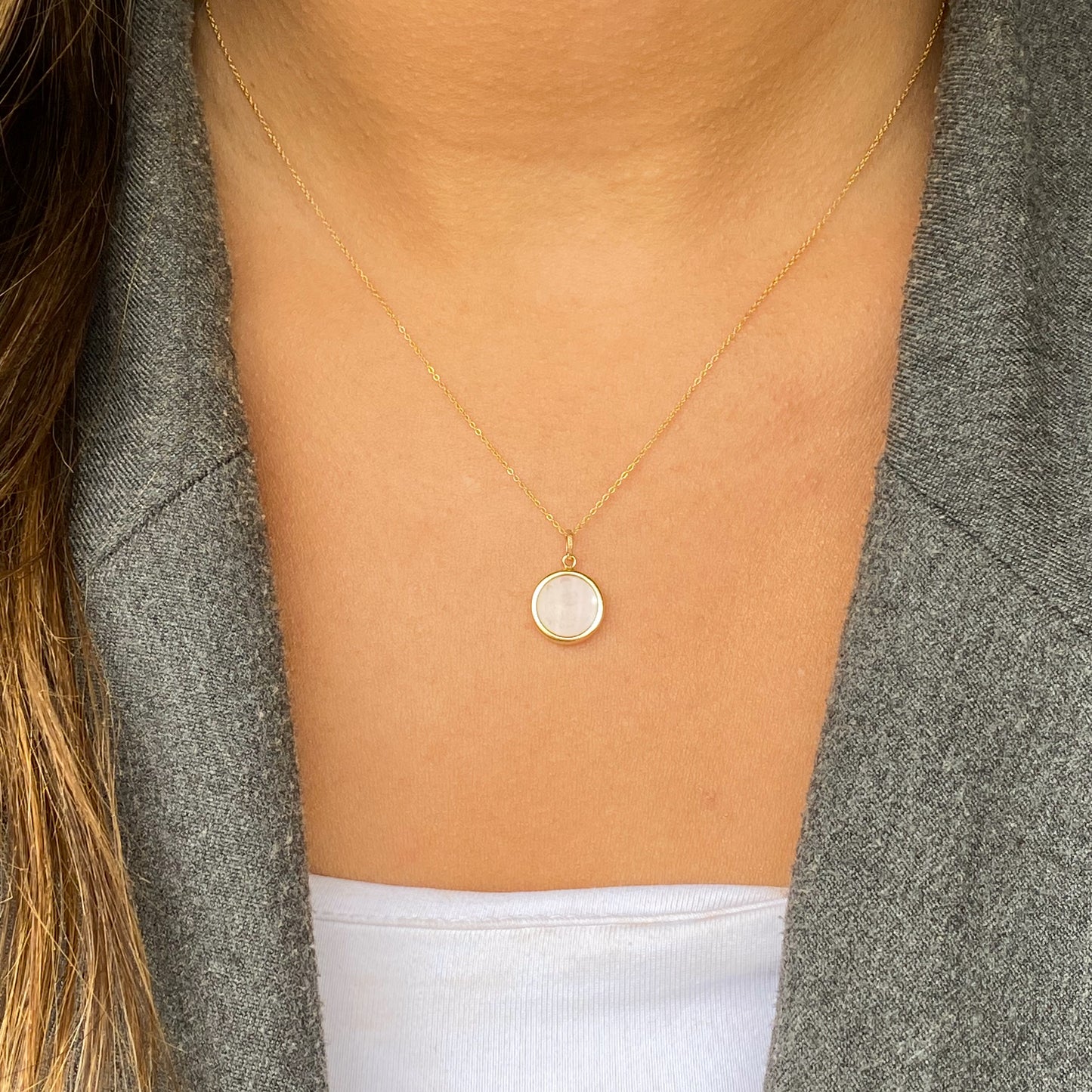 9ct Gold Pink Mother of Pearl Disc Necklace - John Ross Jewellers