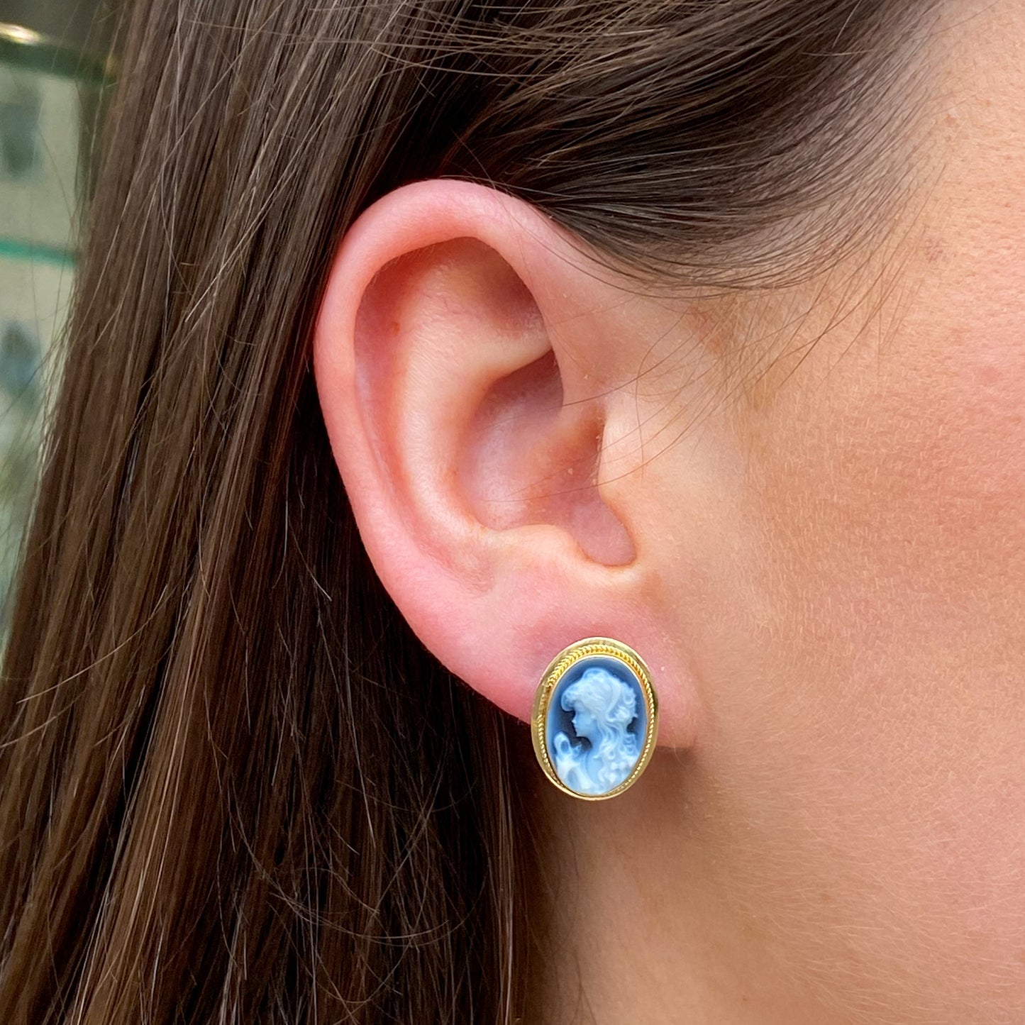 18ct Gold Black Agate Cameo Stud Earrings - John Ross Jewellers