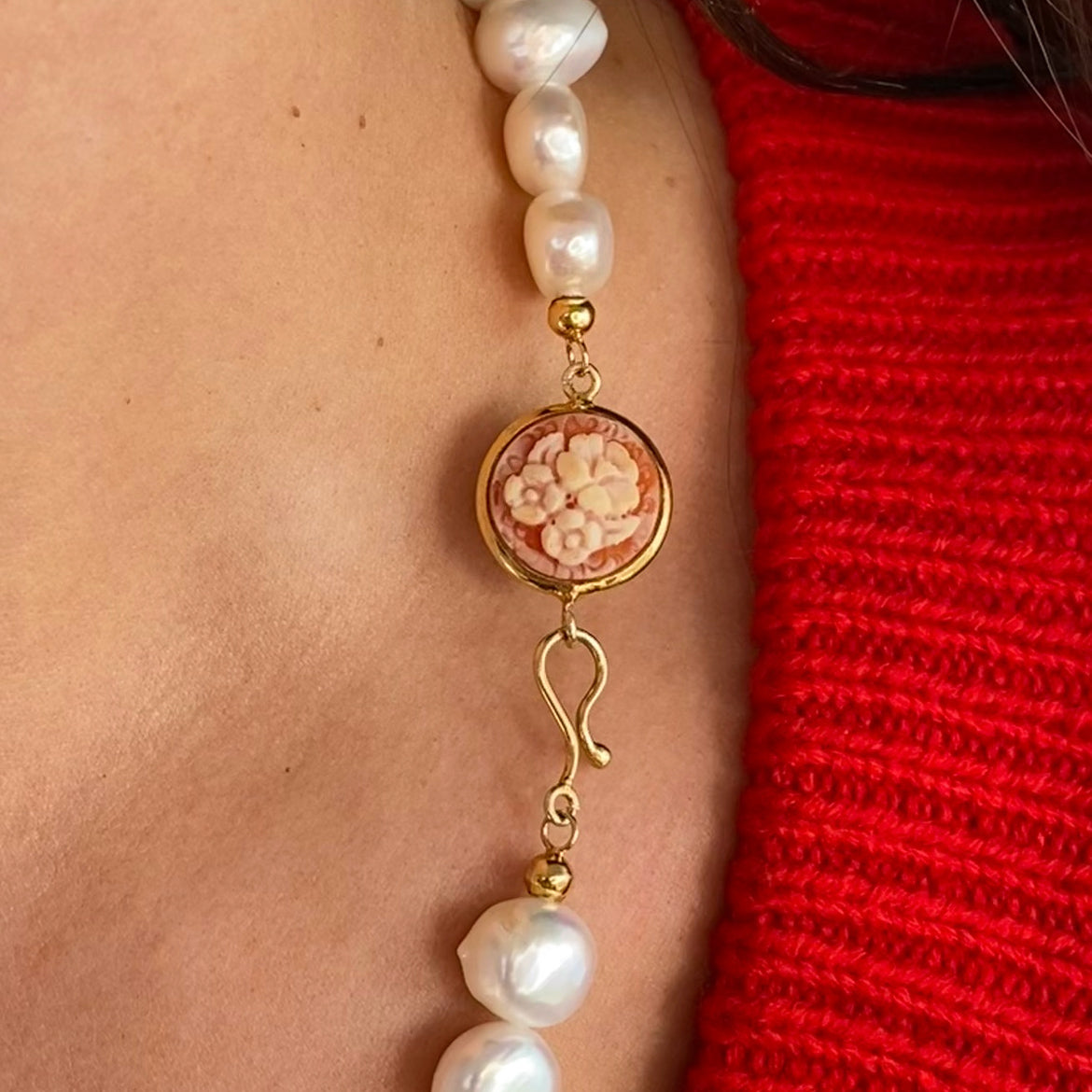 Floral Cameo & Freshwater Pearl Necklace 10mm-12mm | 43cm - John Ross Jewellers