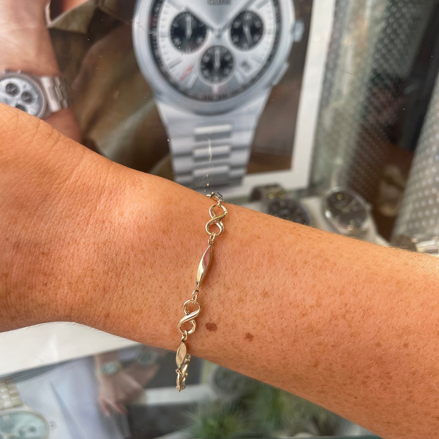 9ct Gold Fancy & Infinity Link Bracelet - John Ross Jewellers