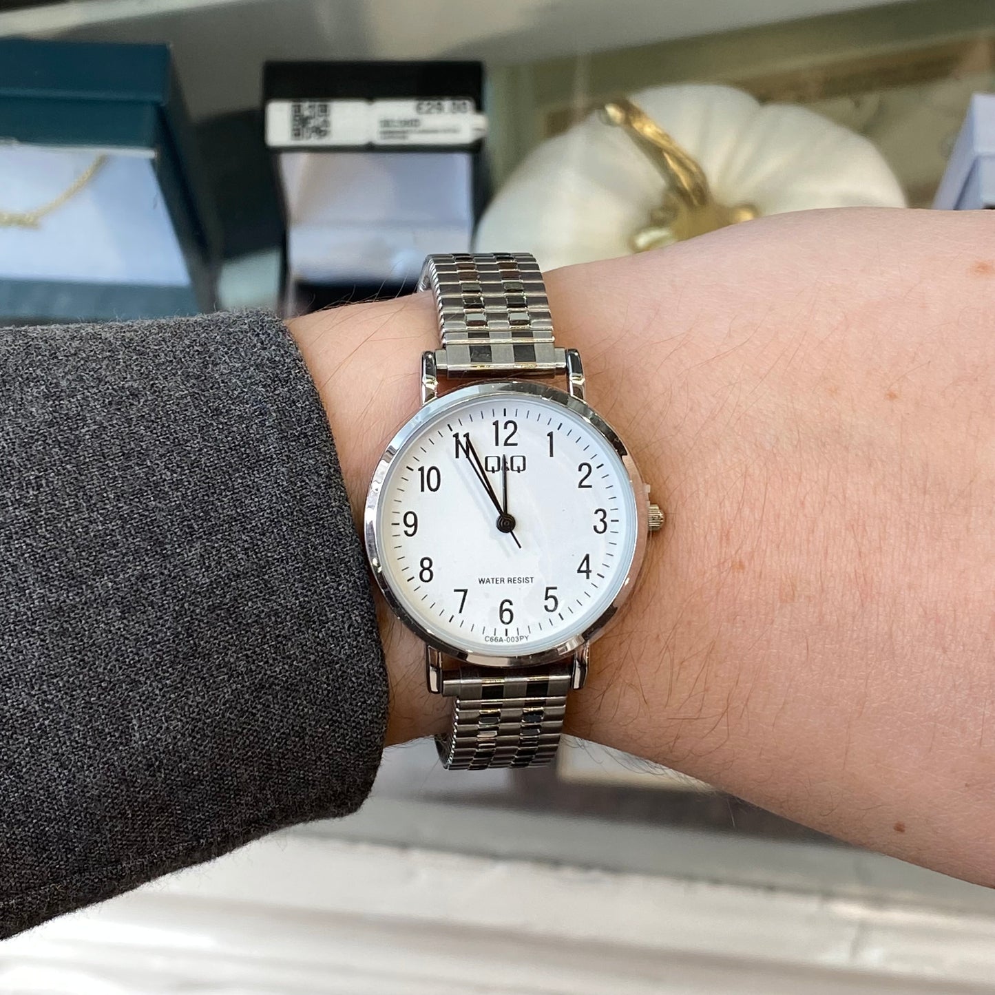 Q&Q Ladies Silver Watch with Expandable Strap - John Ross Jewellers