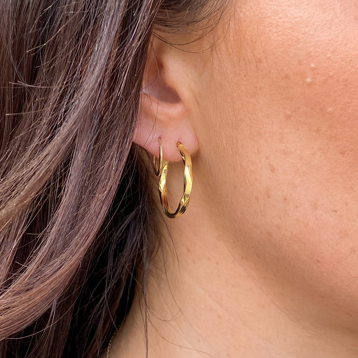 9ct Gold Classic 23mm Twist Hoop Earrings - John Ross Jewellers