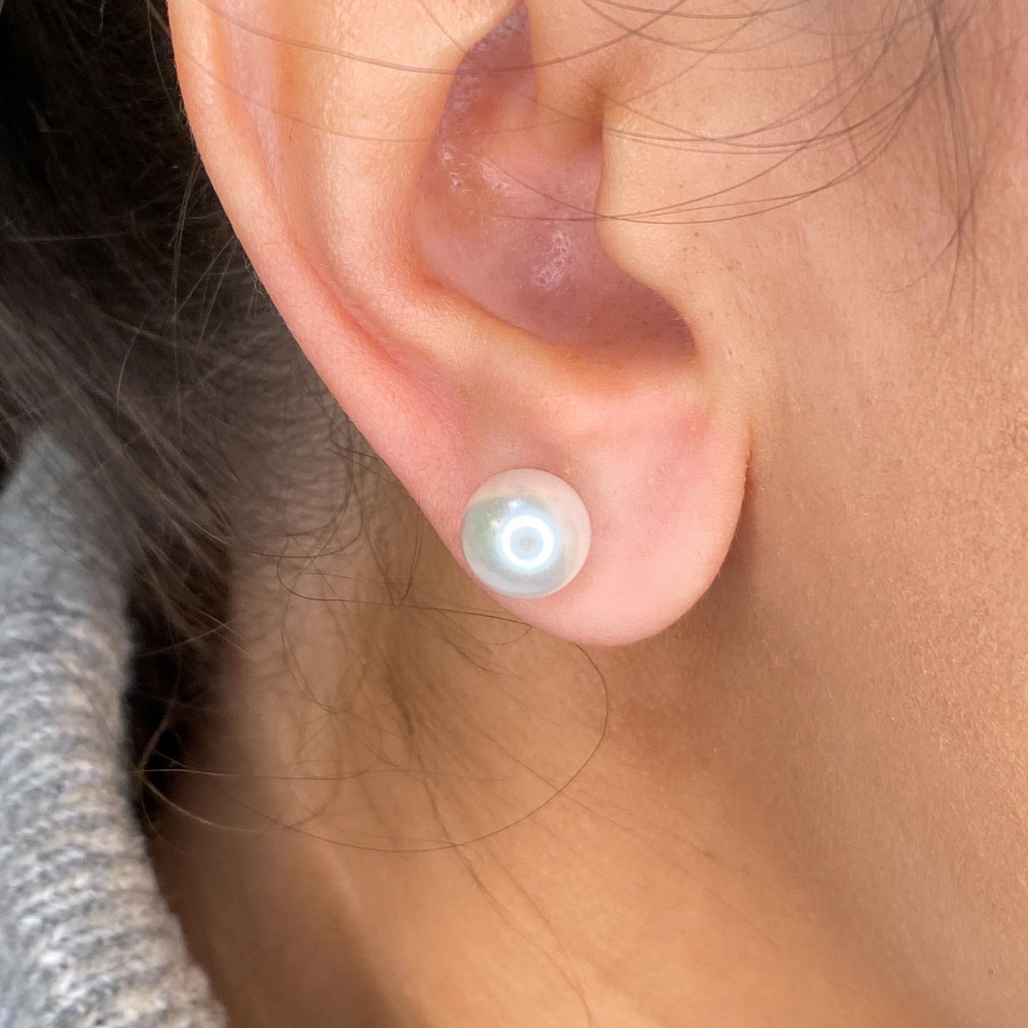 18ct White Gold Akoya Pearl Earrings 8mm - John Ross Jewellers