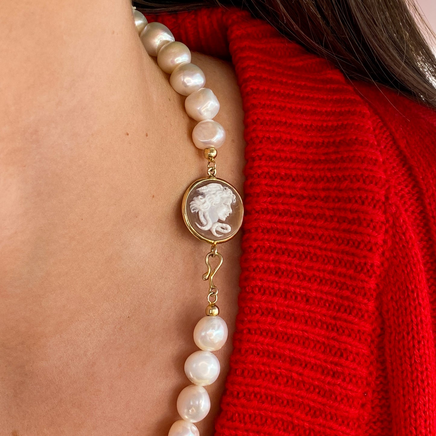Medusa Cameo & Freshwater Pearl Necklace 10mm-12mm | 43cm - John Ross Jewellers