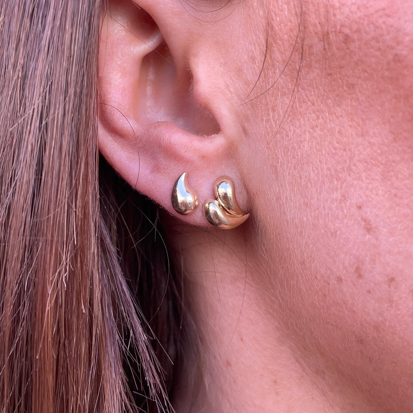 9ct Gold Bombé Tear Drop Stud Earrings