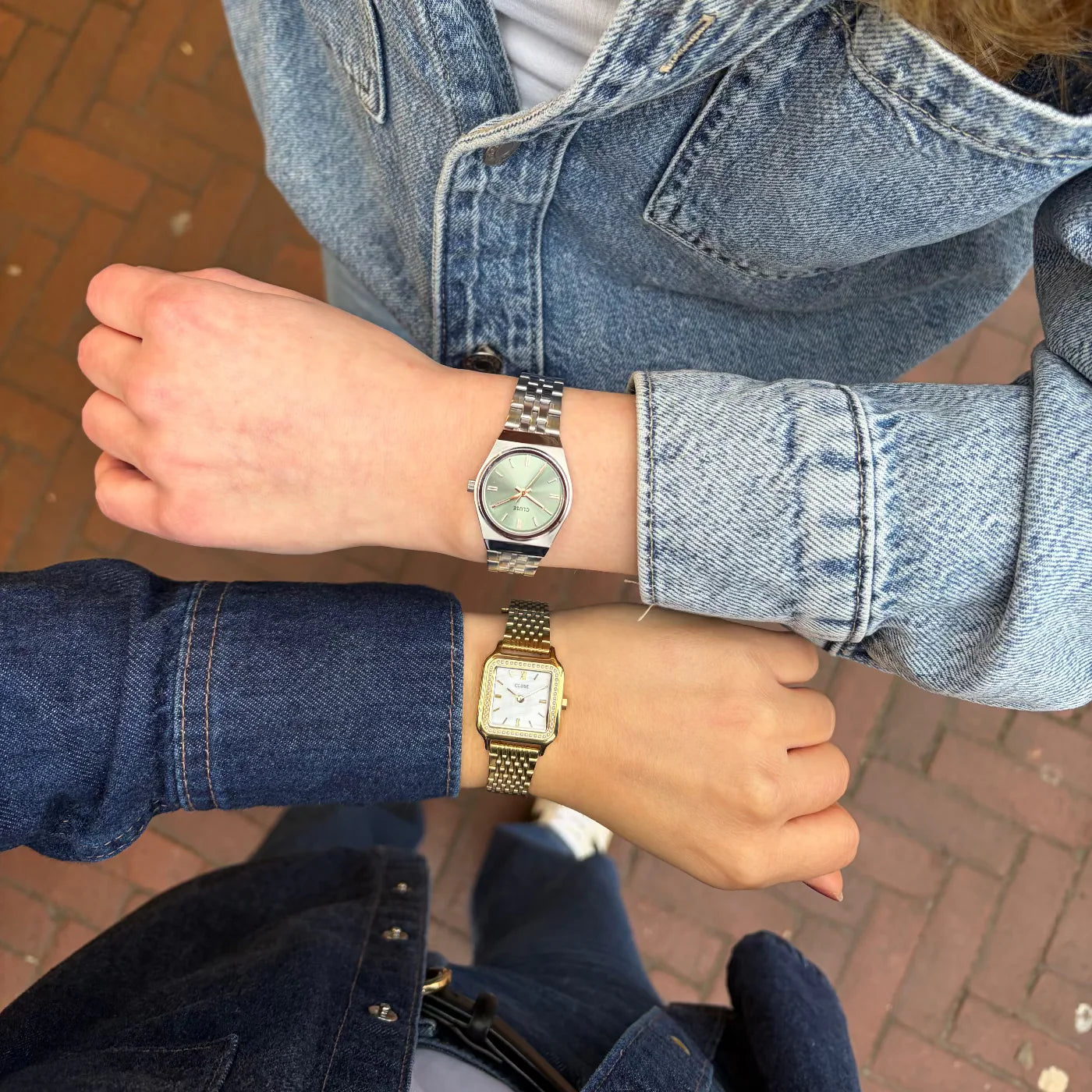 CLUSE Gracieuse Petite Gold with Pearl Bezel - John Ross Jewellers