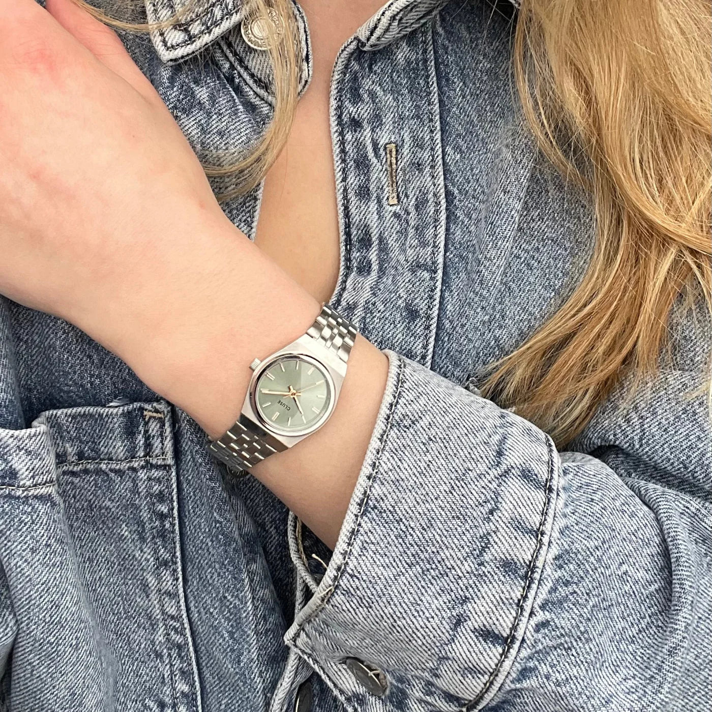 CLUSE Retro 70's Mini Silver/Sage Green - John Ross Jewellers