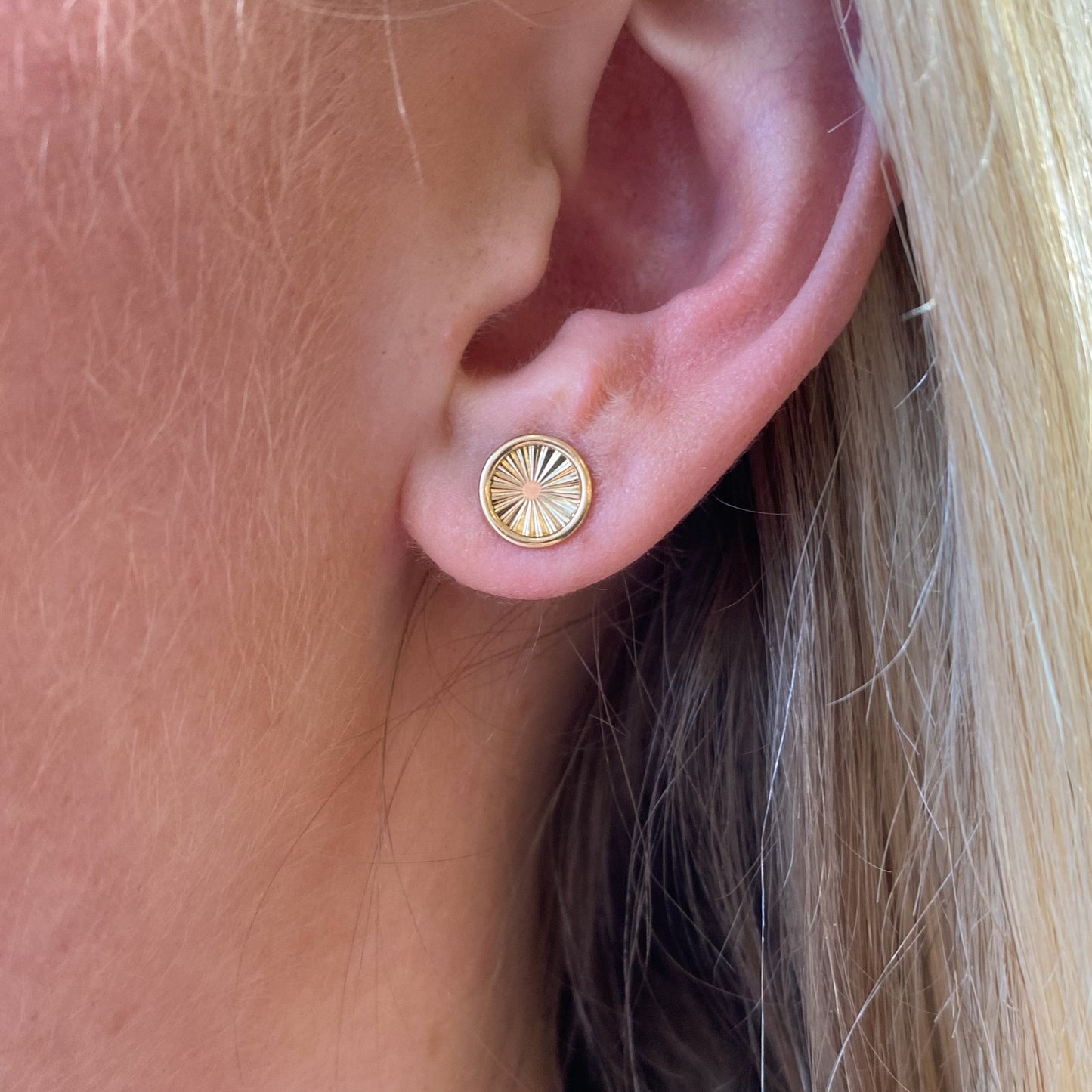 9ct Gold Sunray Disc Stud Earrings - John Ross Jewellers