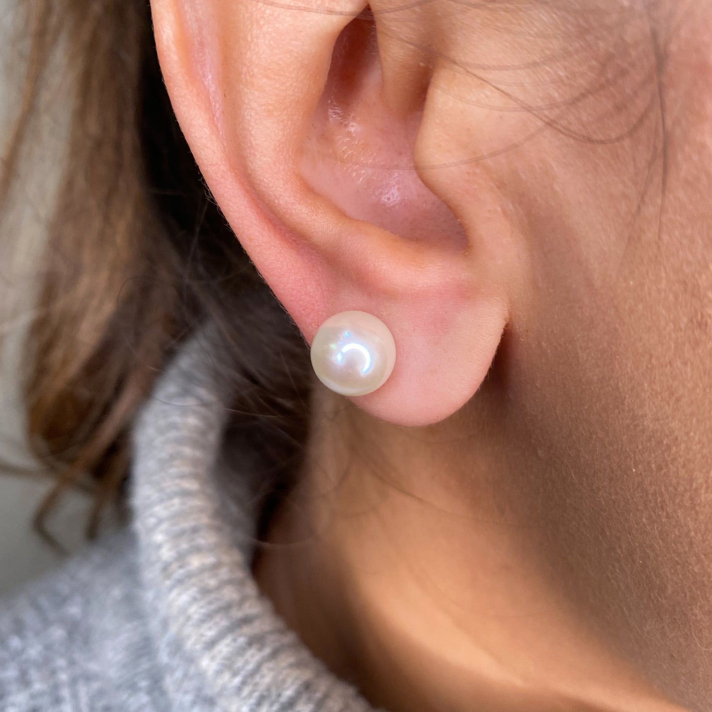 18ct White Gold Akoya Pearl Earrings 9mm - John Ross Jewellers