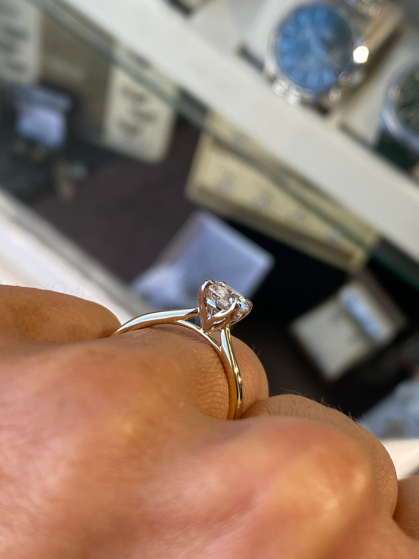 18ct Gold Solitaire Engagement Ring | 1.02ct Certificated Lab - John Ross Jewellers