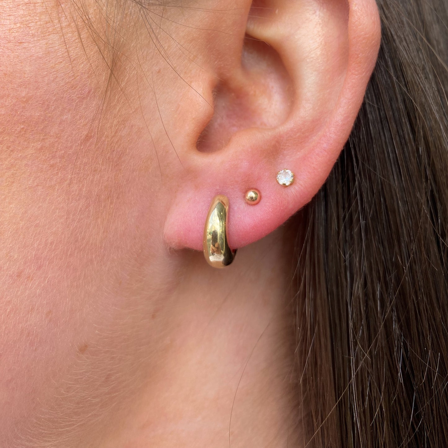 9ct Gold Tapered Huggie Hoop Earrings - John Ross Jewellers