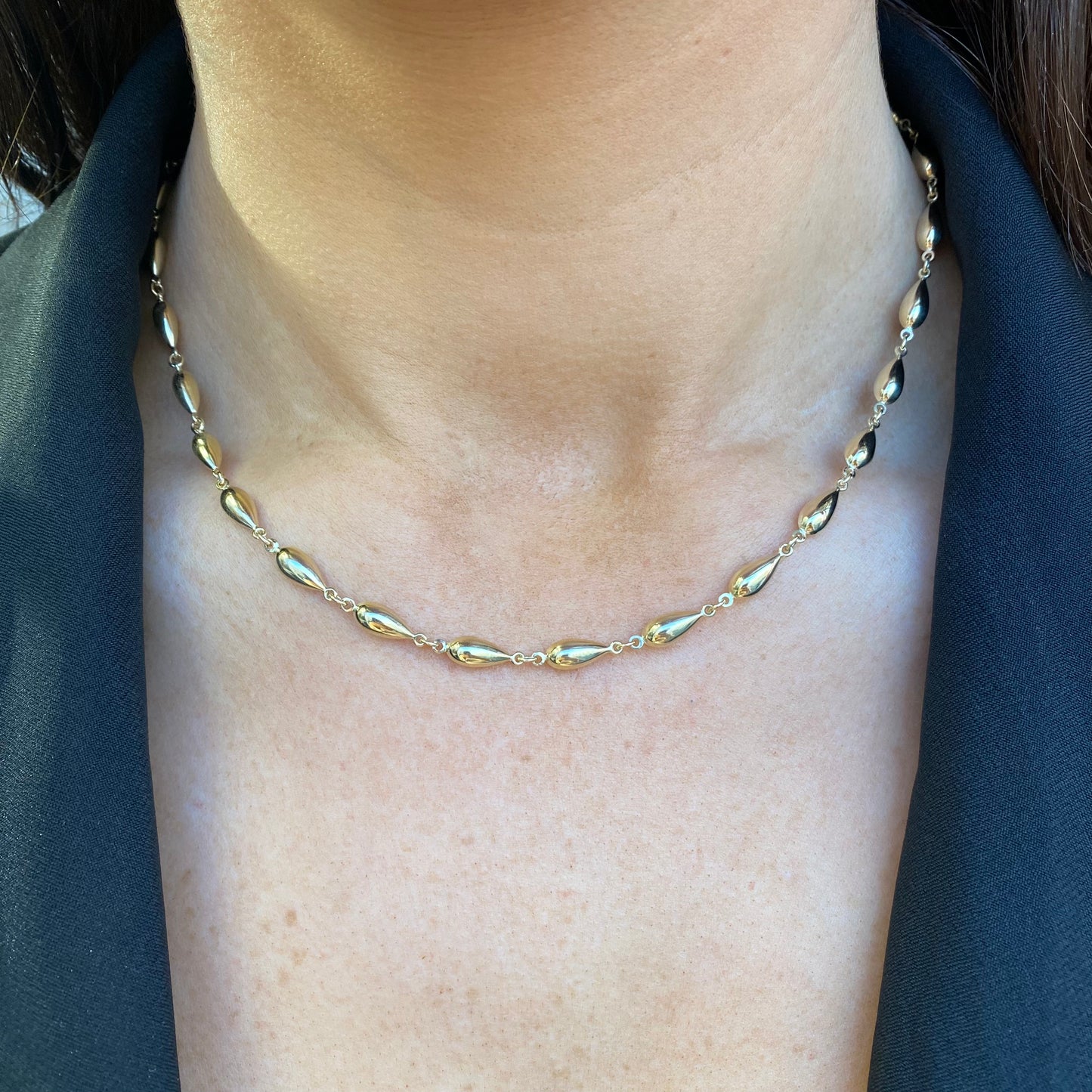 9ct Gold Seed Pod Necklace - John Ross Jewellers