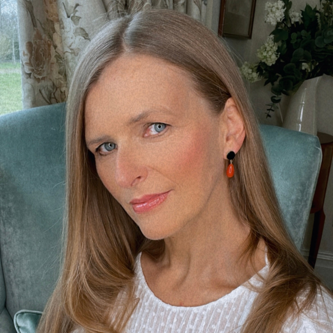 18ct Gold Onyx & Red Coral Drop Earrings | 30mm - John Ross Jewellers