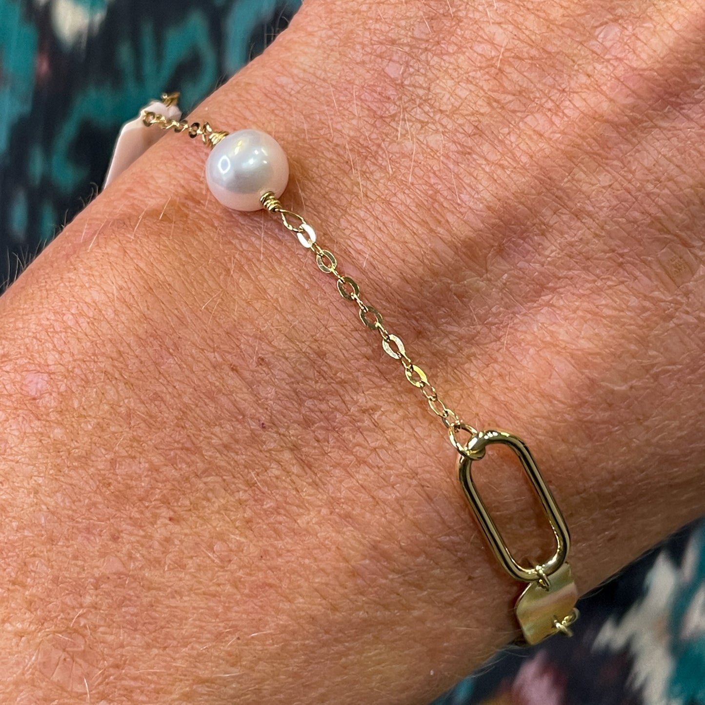 9ct Gold Freshwater Pearl & Disc Bracelet - John Ross Jewellers