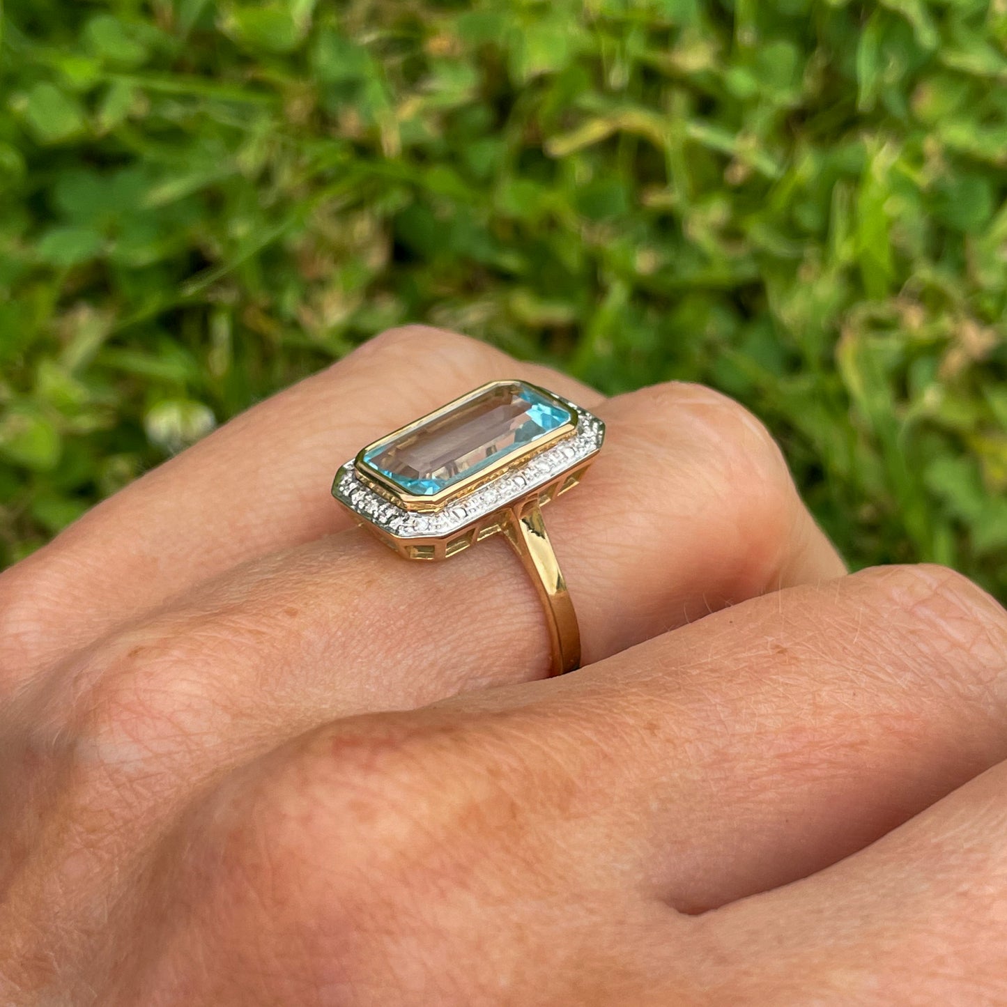 9ct Gold Sky Blue Topaz & Diamond Ring - John Ross Jewellers