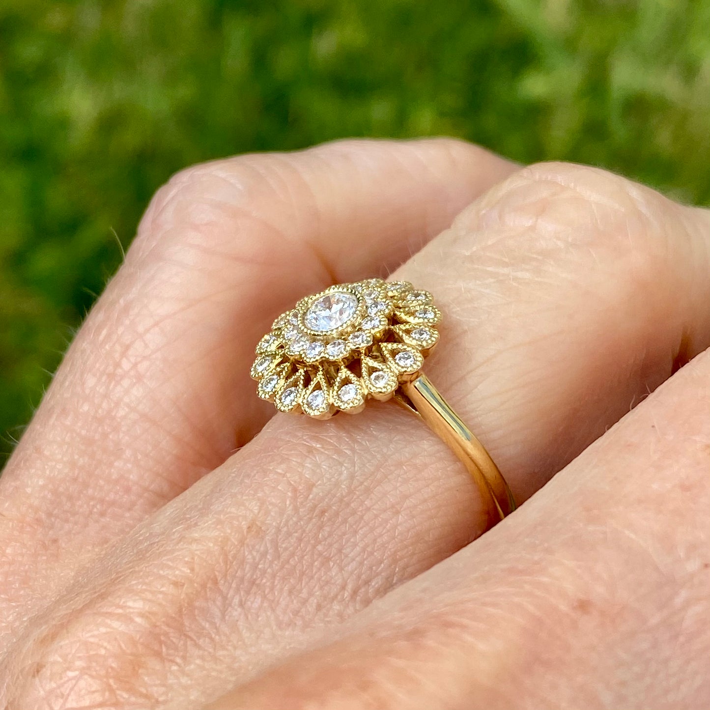 18ct Yellow Gold Cluster Diamond Ring - John Ross Jewellers