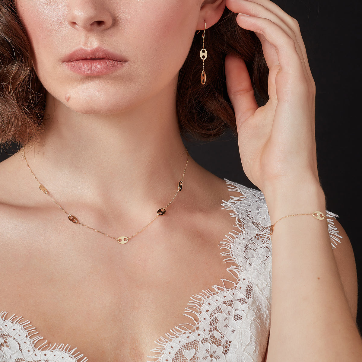 9ct Gold Oval Linked Necklace - John Ross Jewellers