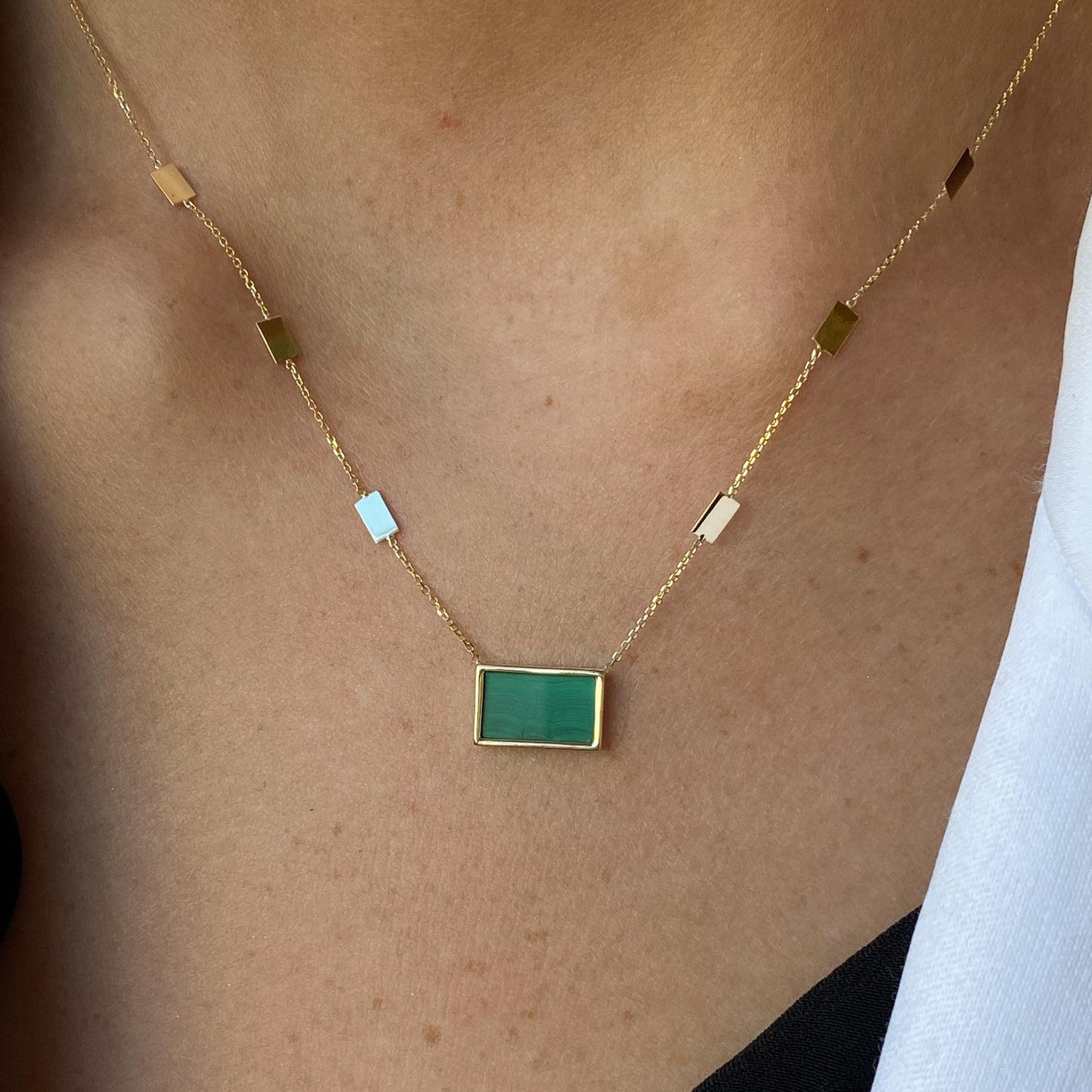 9ct Gold Malachite & Discs Necklace - John Ross Jewellers