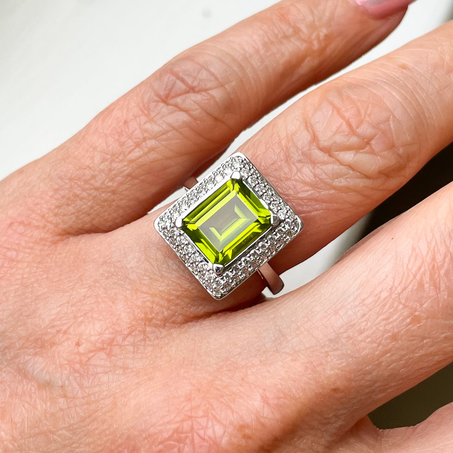 18ct White Gold Peridot & Diamond Ring - John Ross Jewellers