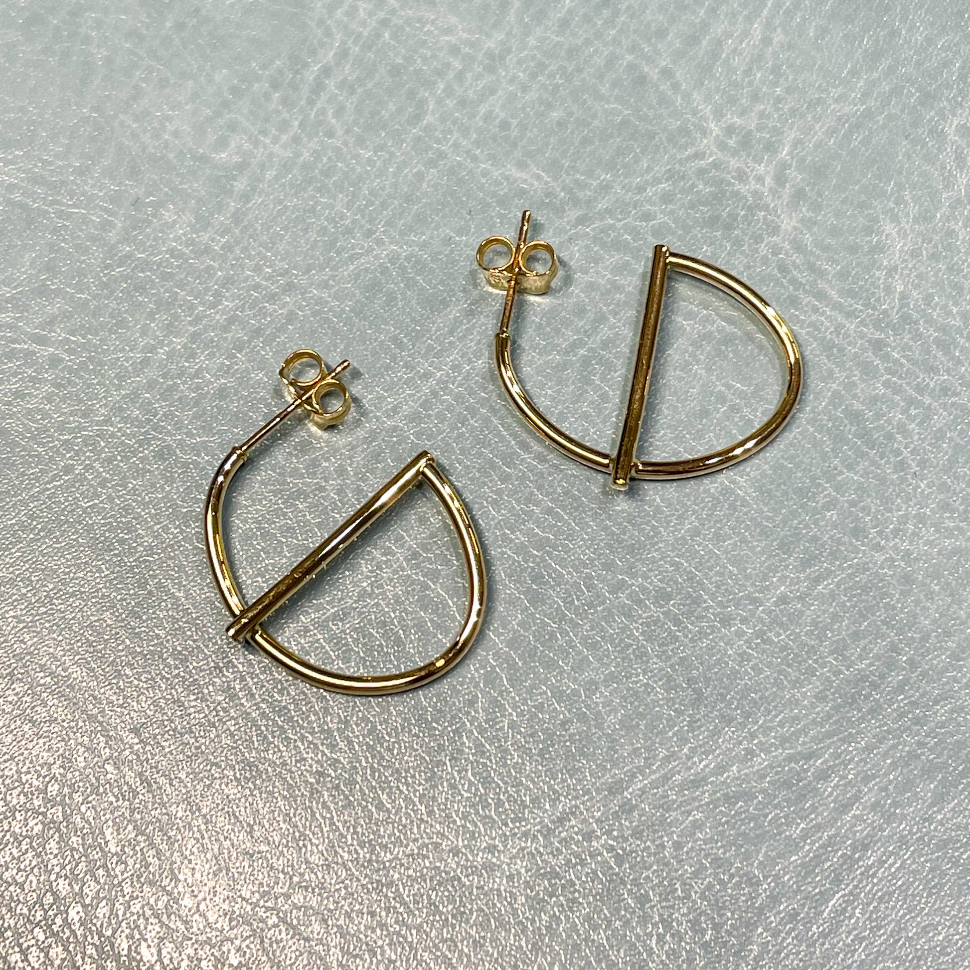 9ct Gold Extra Skinny Oval G Hoop Earrings - John Ross Jewellers