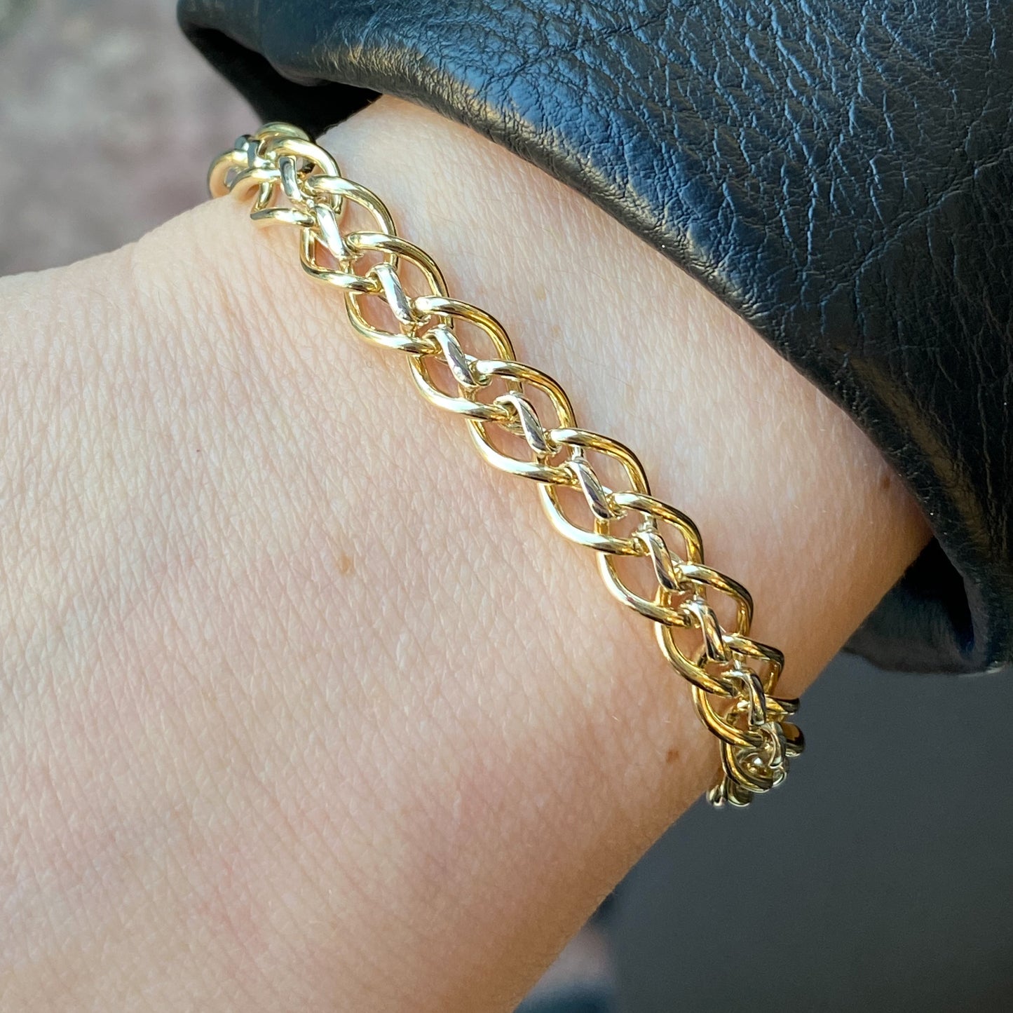 9ct Gold Two Tone Corinthian Bracelet | 7.5" - John Ross Jewellers
