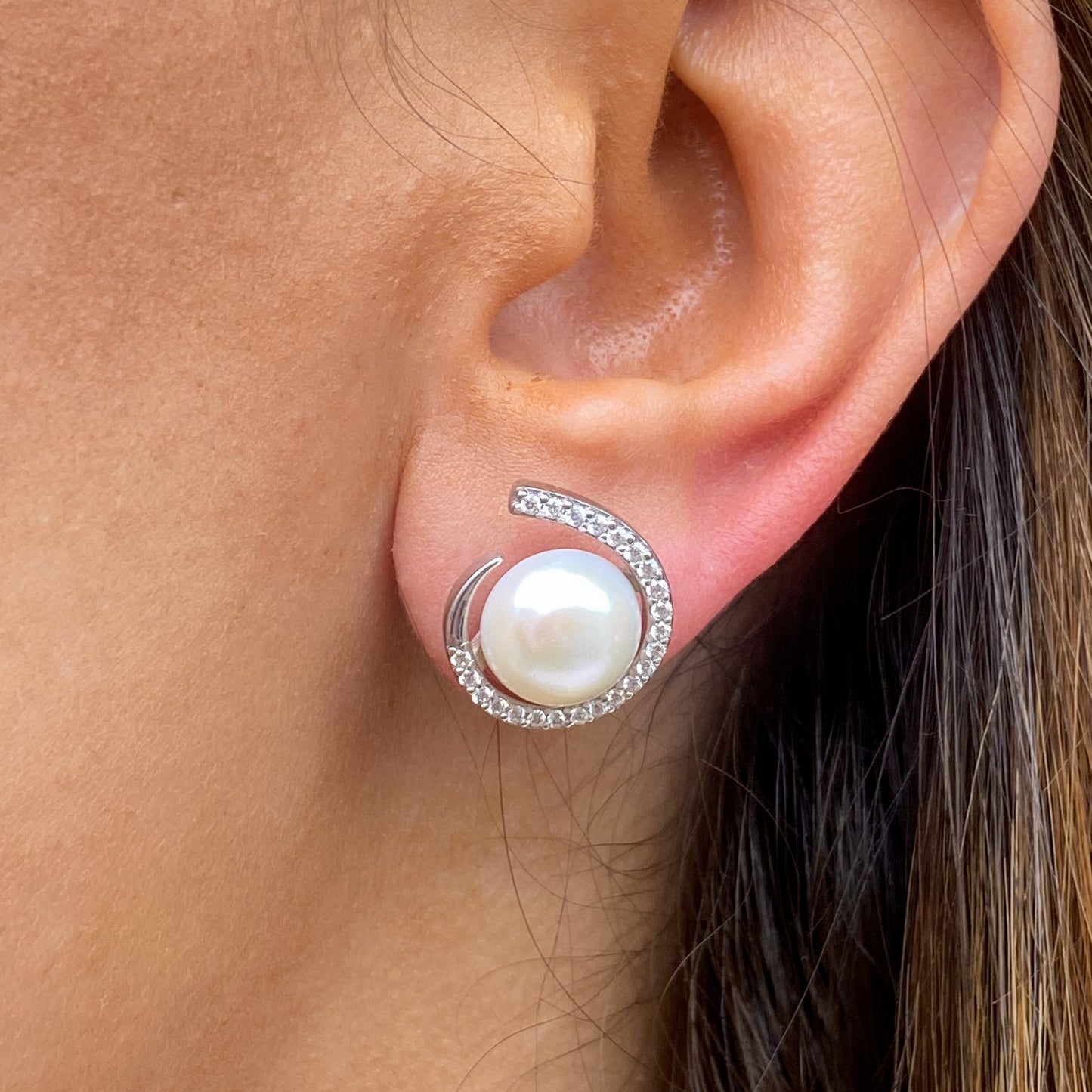 Silver Freshwater Pearl & CZ Stud Earrings - John Ross Jewellers
