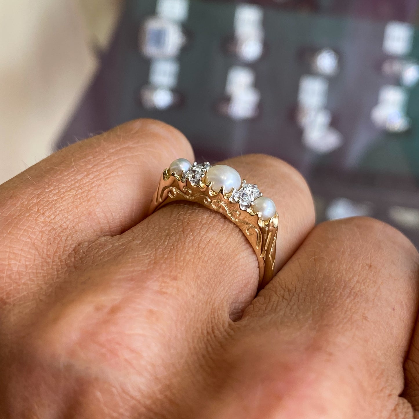9ct Gold Pearl & Diamond Ring