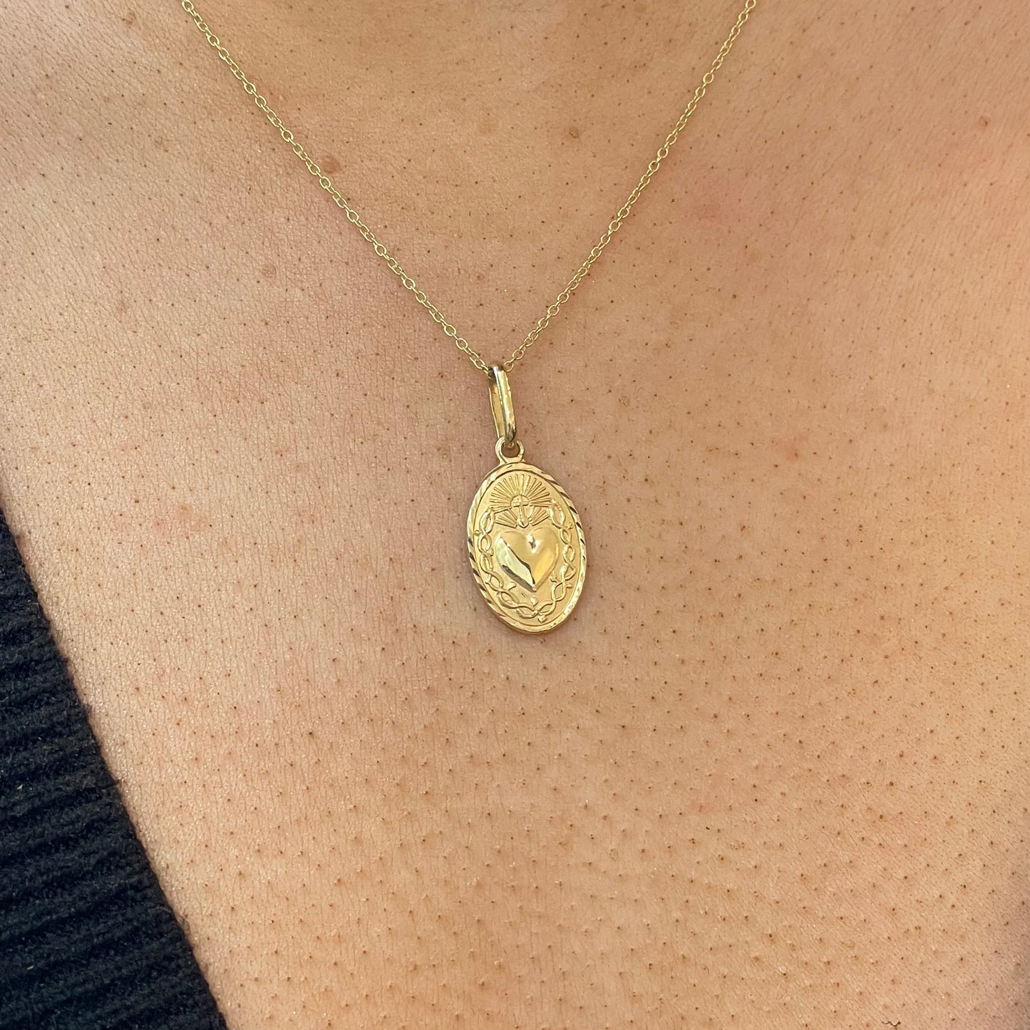 9ct Gold Sacred Heart Medal Necklace | Small