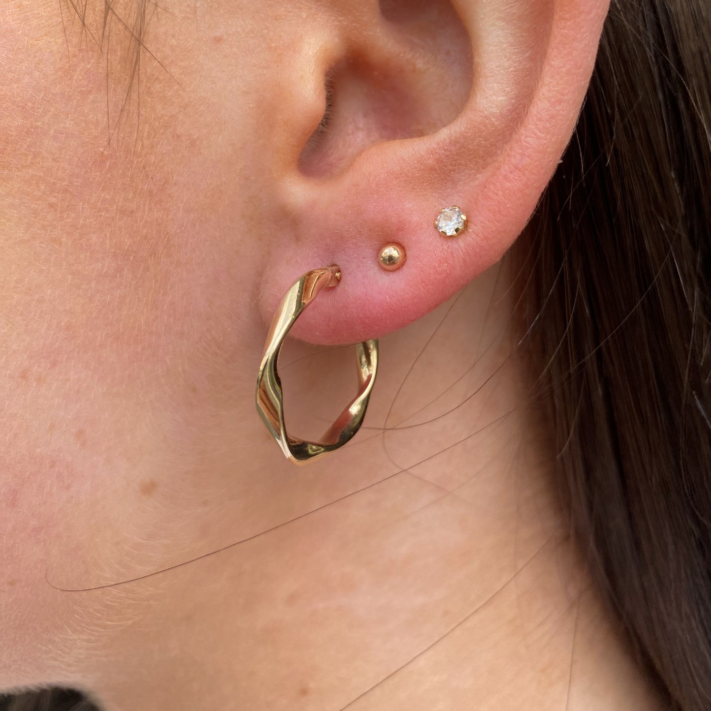 9ct Gold Ribbon Twist Hoop Earrings
