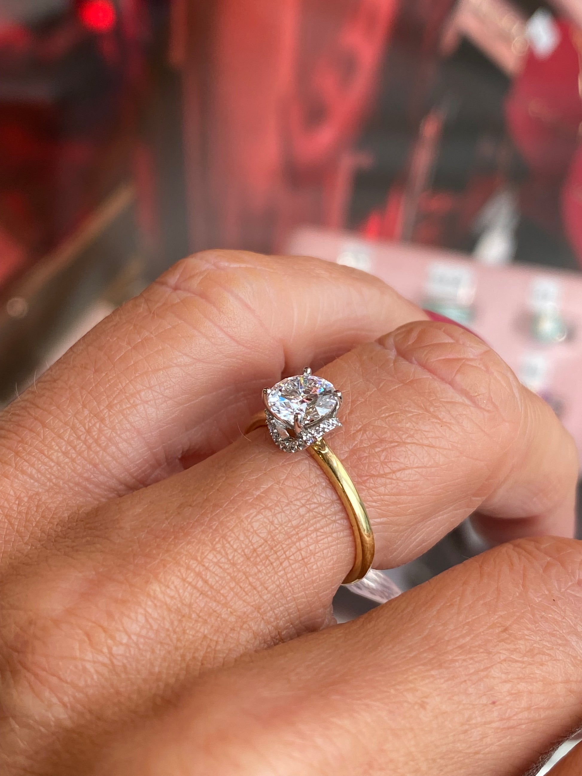 18ct gold chevron halo solitaire engagement ring by Domino with 1.01ct certified lab-grown diamond, featuring a sleek design.