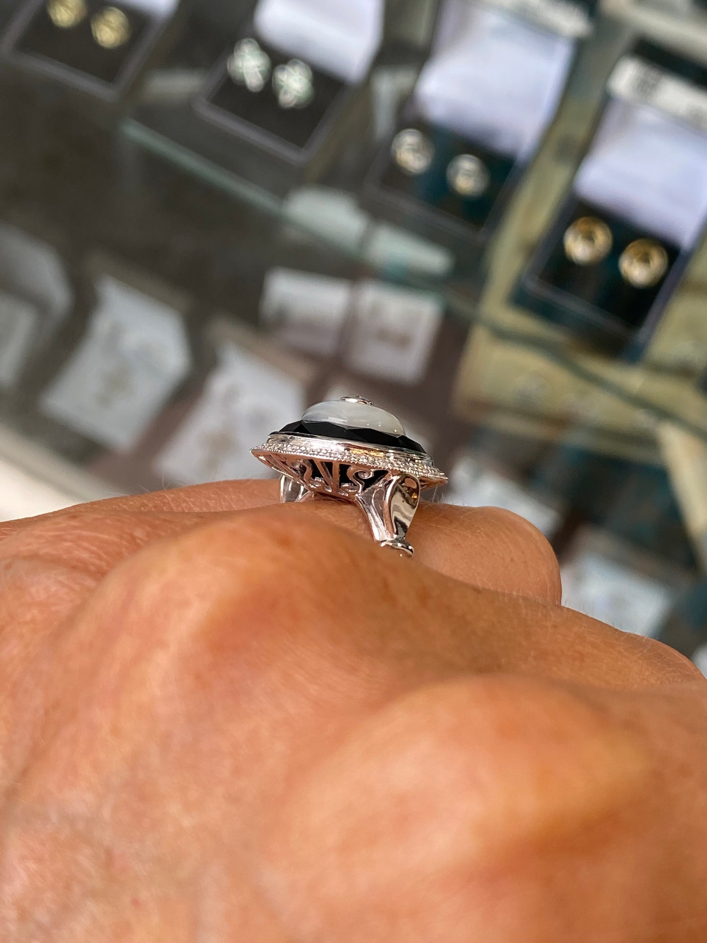 9ct White Gold Mother of Pearl, Onyx & Diamond Ring - John Ross Jewellers