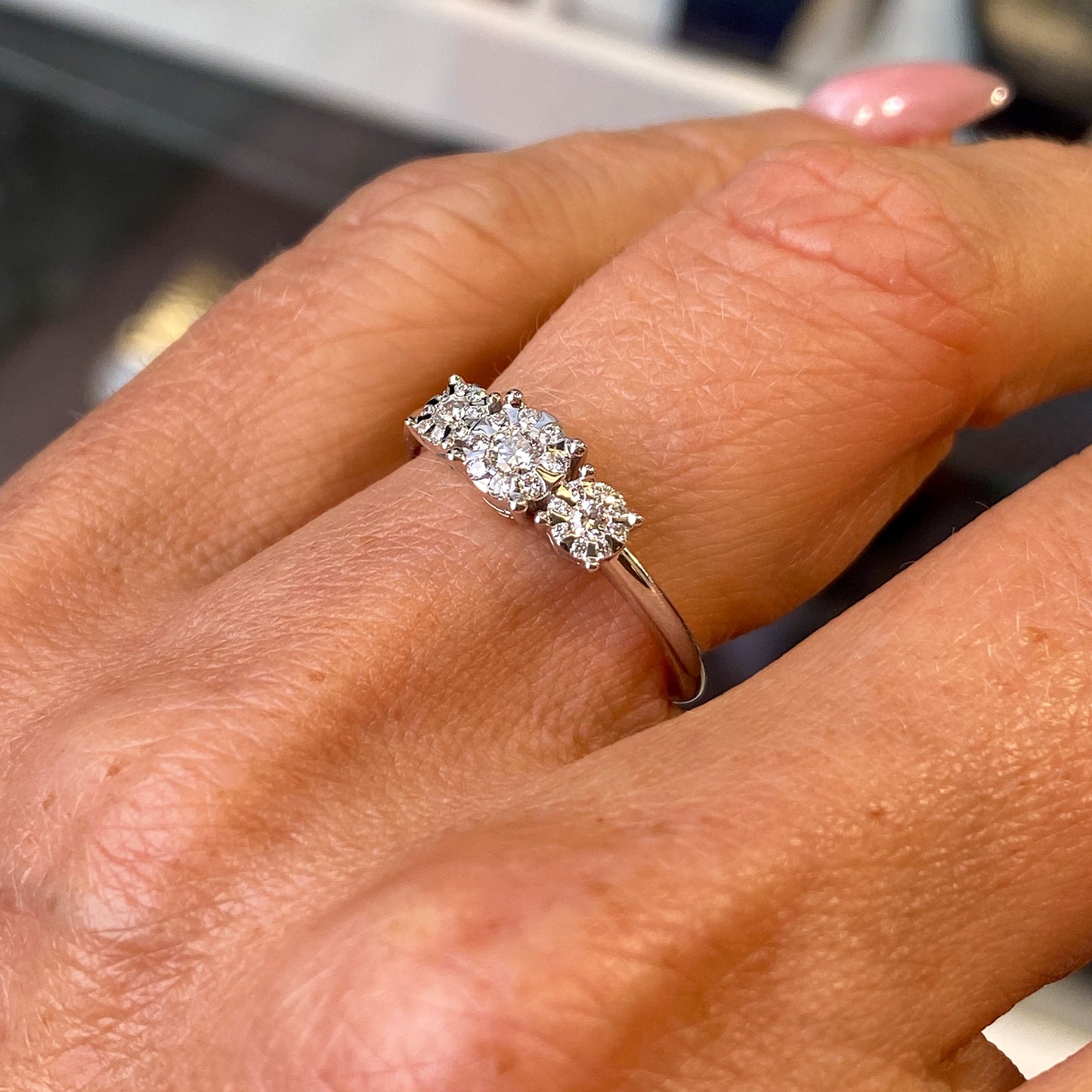 18ct White Gold Graduated Diamond Trilogy Engagement Ring | 0.25ct - John Ross Jewellers