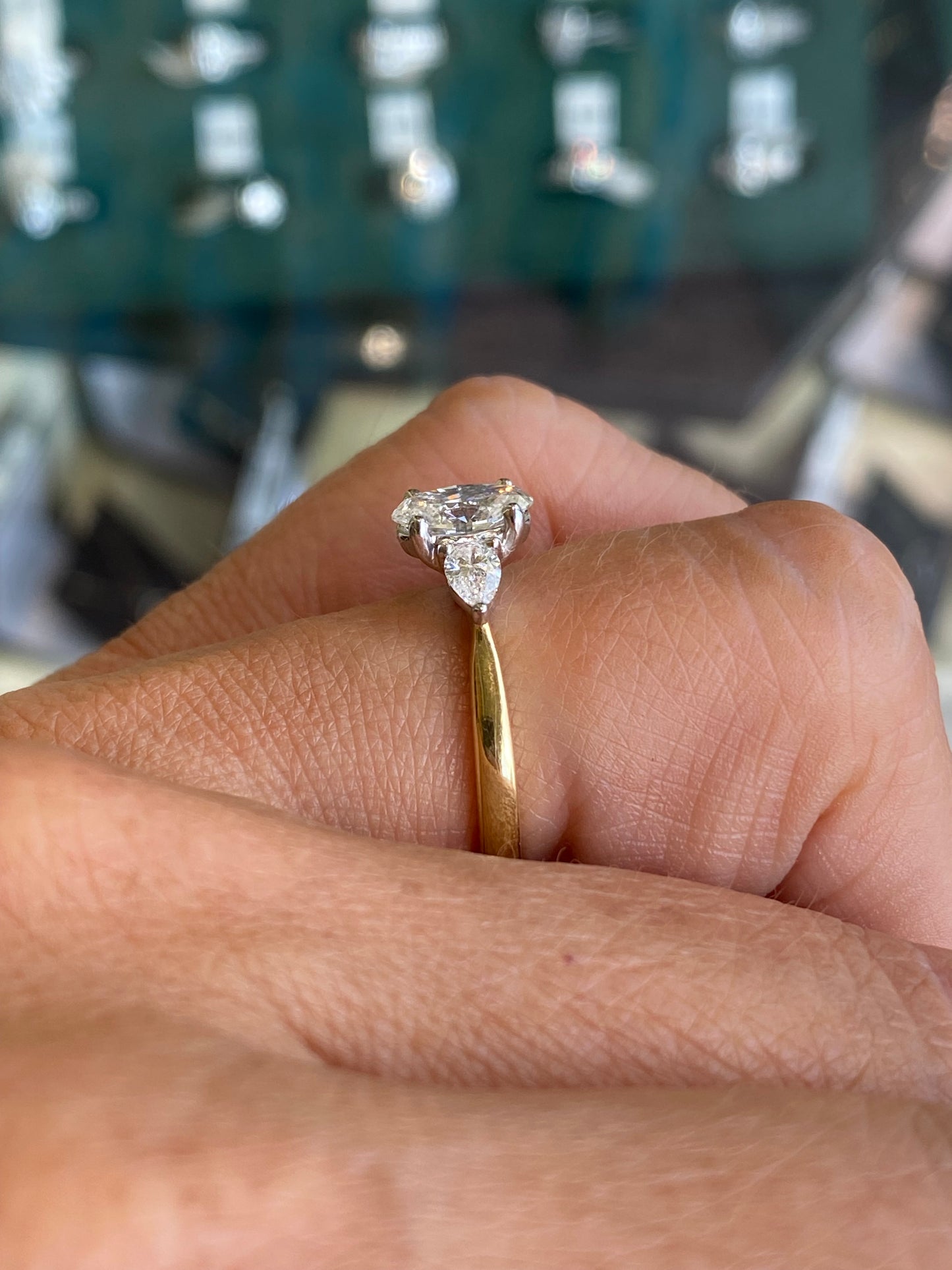 18ct Gold Trilogy Engagement Ring | Certificated Lab 1.37ct