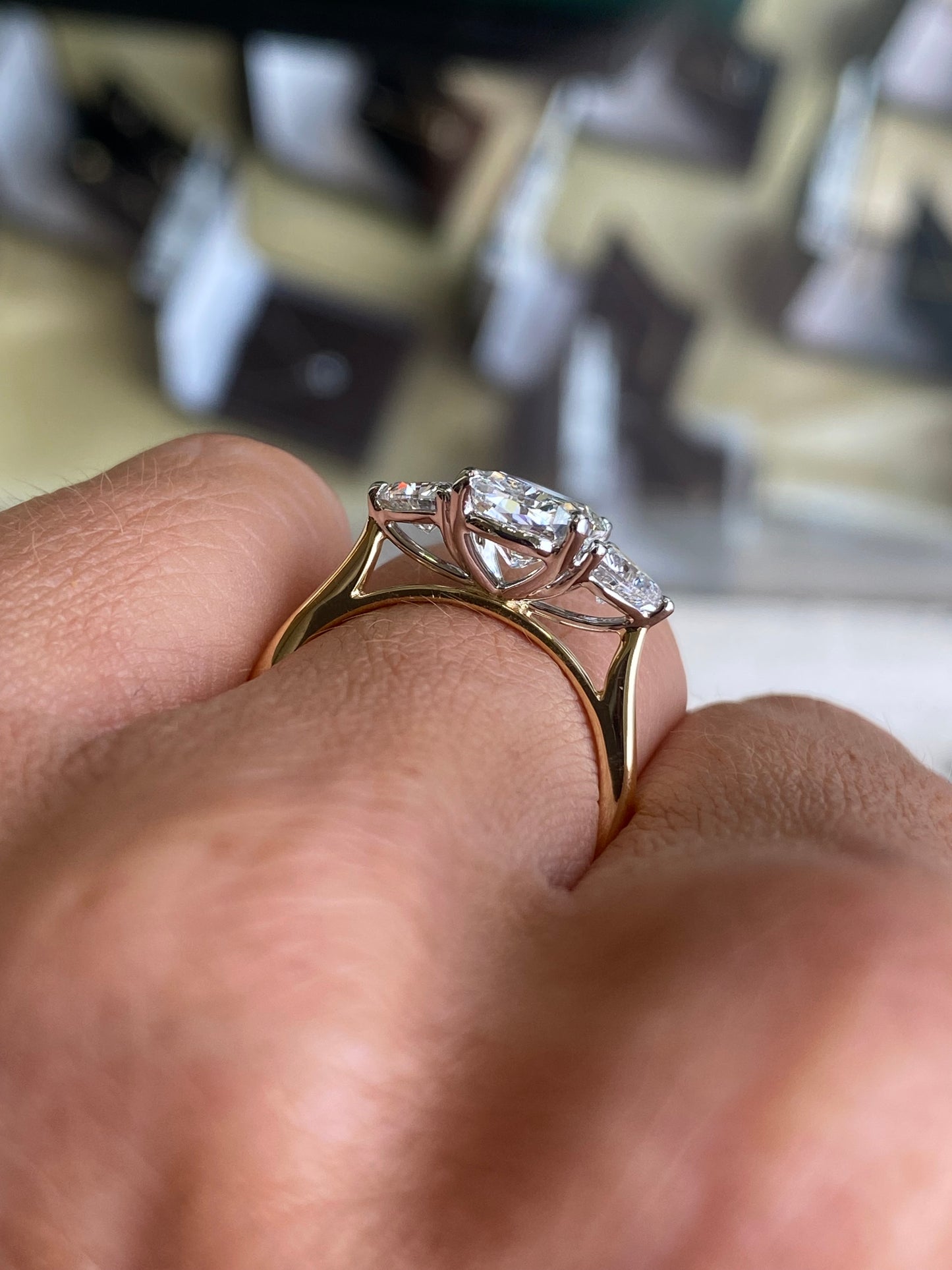 18ct Gold Trilogy Engagement Ring | Certificated Lab 2.38ct