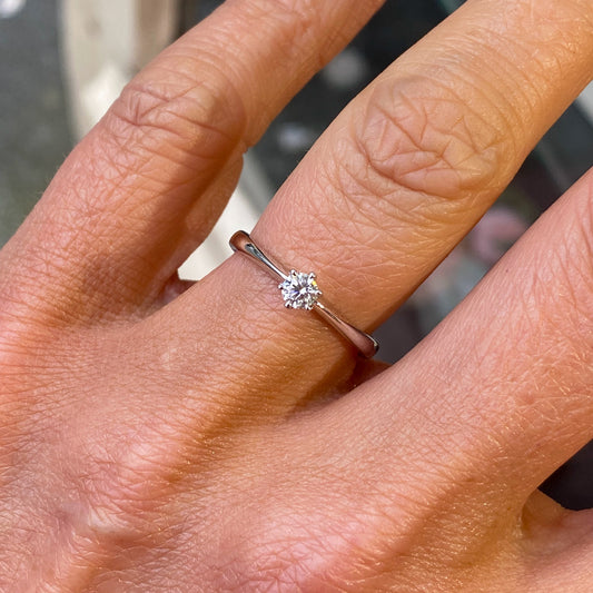 18ct White Gold Diamond Solitaire Engagement Ring | 0.18ct ESI - John Ross Jewellers
