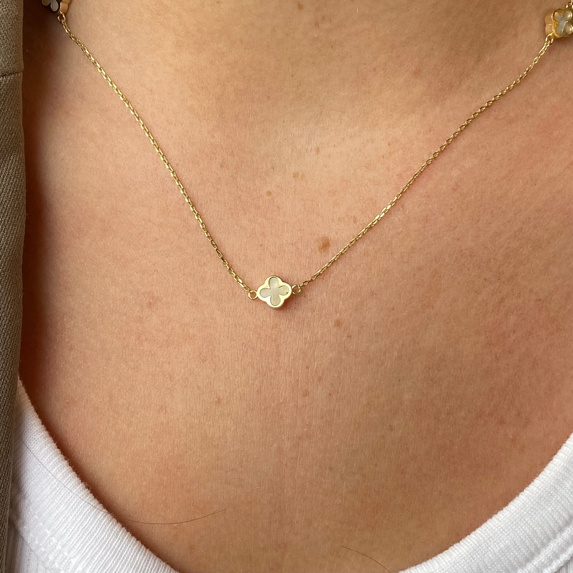 9ct Gold Mother of Pearl Quatrefoil Necklace - John Ross Jewellers
