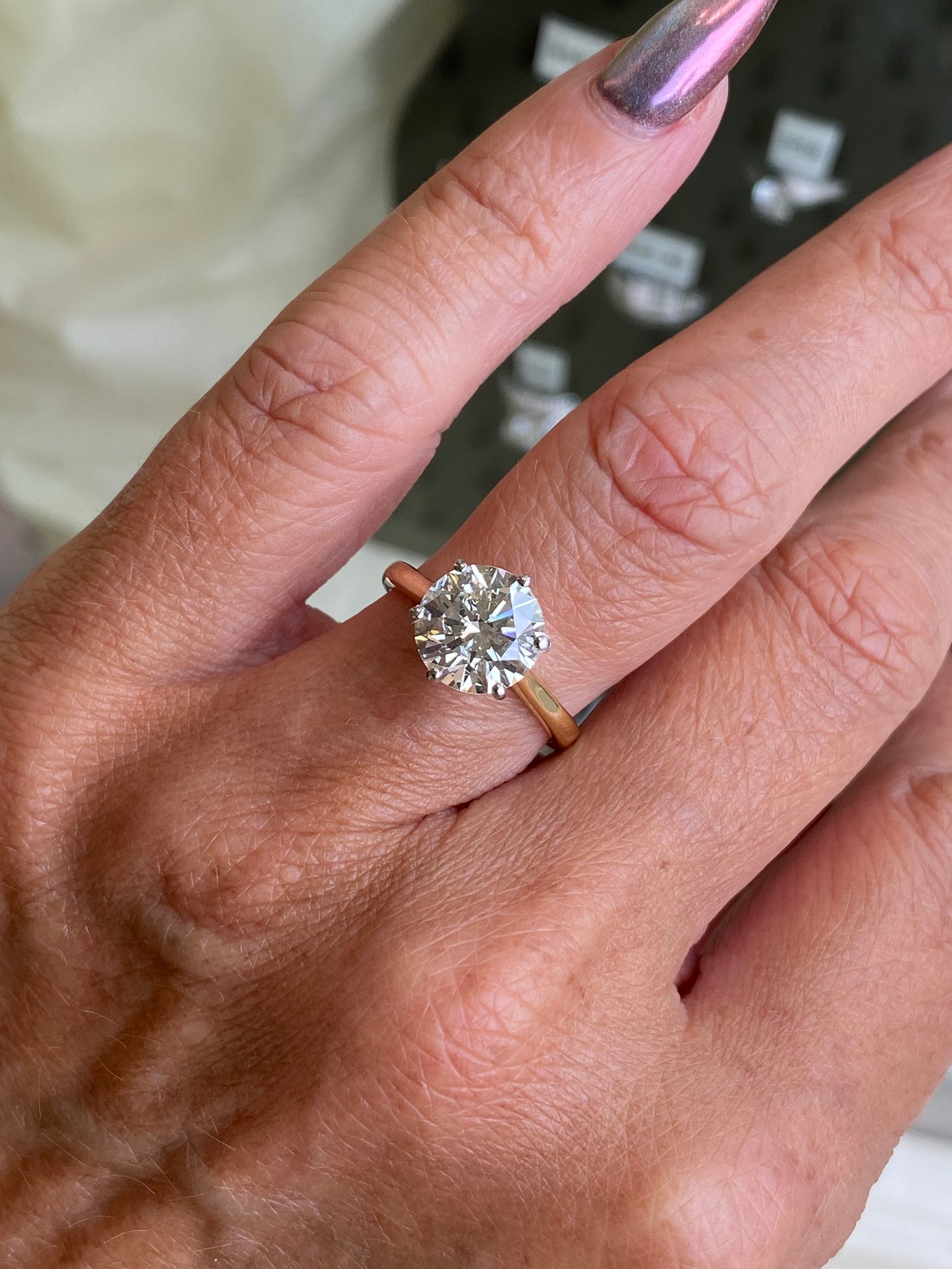 18ct Gold 3.05ct Diamond Solitaire Ring