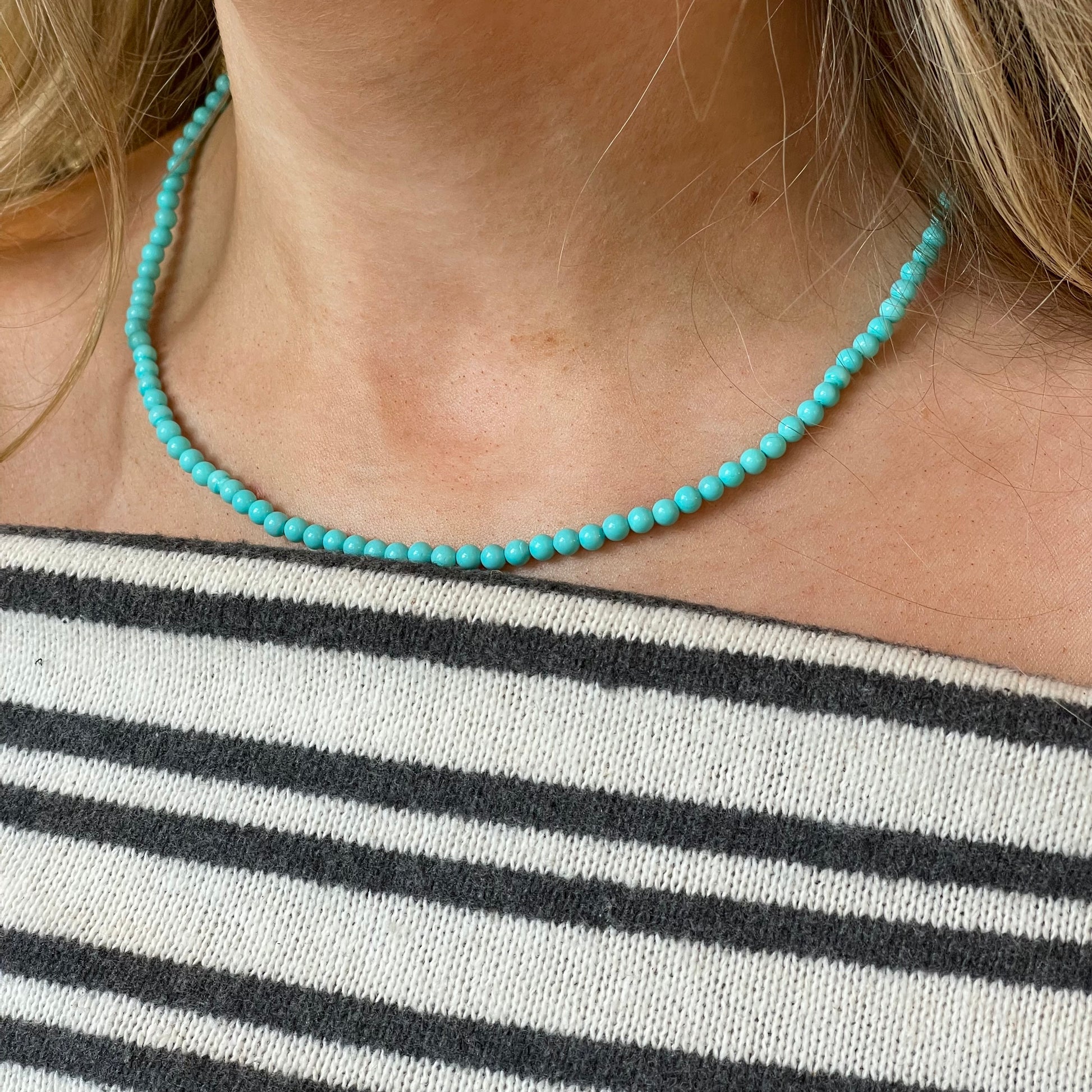 Silver 3mm synthetic turquoise beaded necklace by Comero, featuring a 42+5cm length with shiny, round beads.
