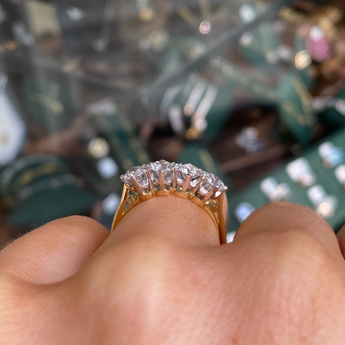 18ct Gold Four Stone Loop Diamond Eternity Ring | 1.10ct