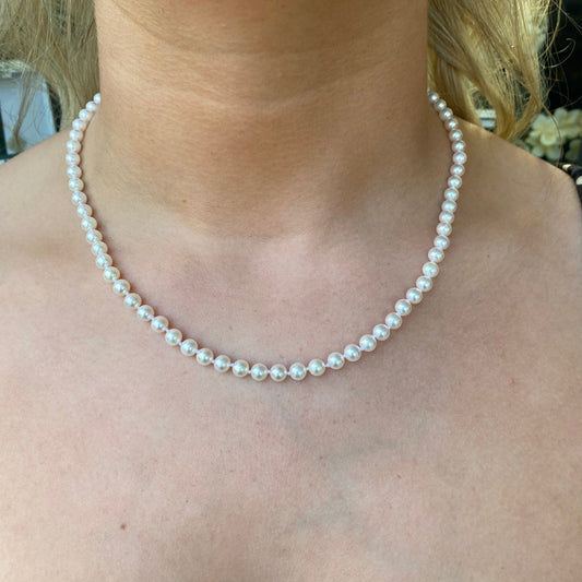 18ct Gold Akoya Pearl Necklace | 5.5-6mm