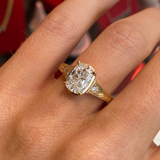 18ct Gold Cushion Solitaire Engagement Ring | Certificated Lab 1.58ct