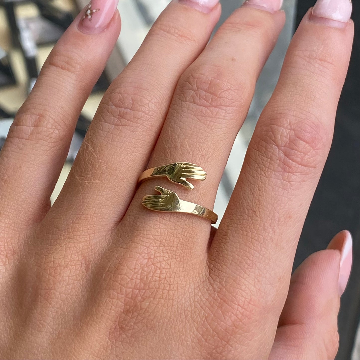 9ct Gold Hug Ring