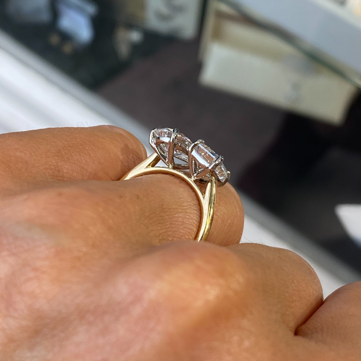 18ct Gold Moi et Toi Engagement Ring | Certificated Lab