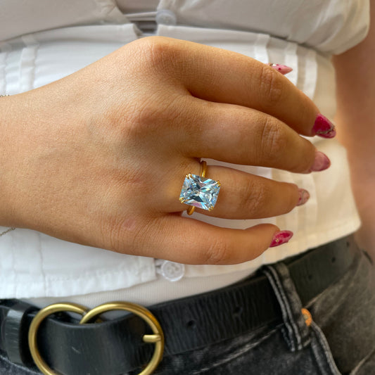 Sunshine Blue Ice Solitaire Ring - John Ross Jewellers