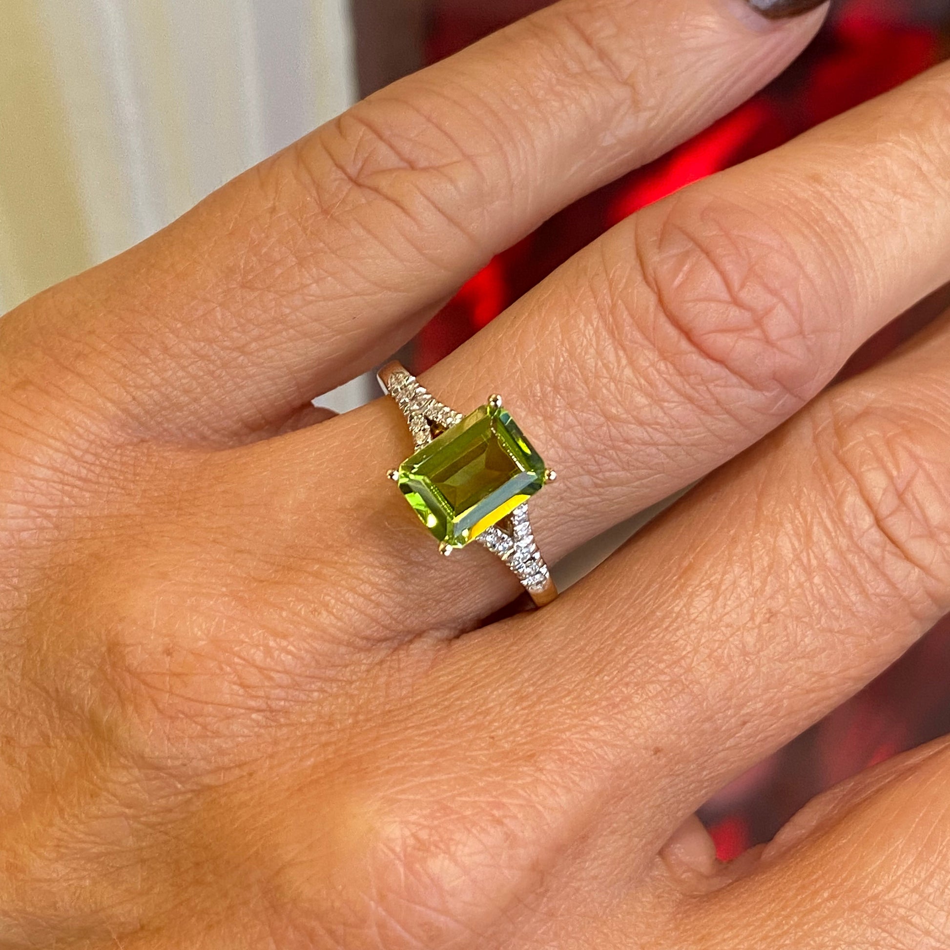 9ct Gold Peridot & Diamond Ring - John Ross Jewellers