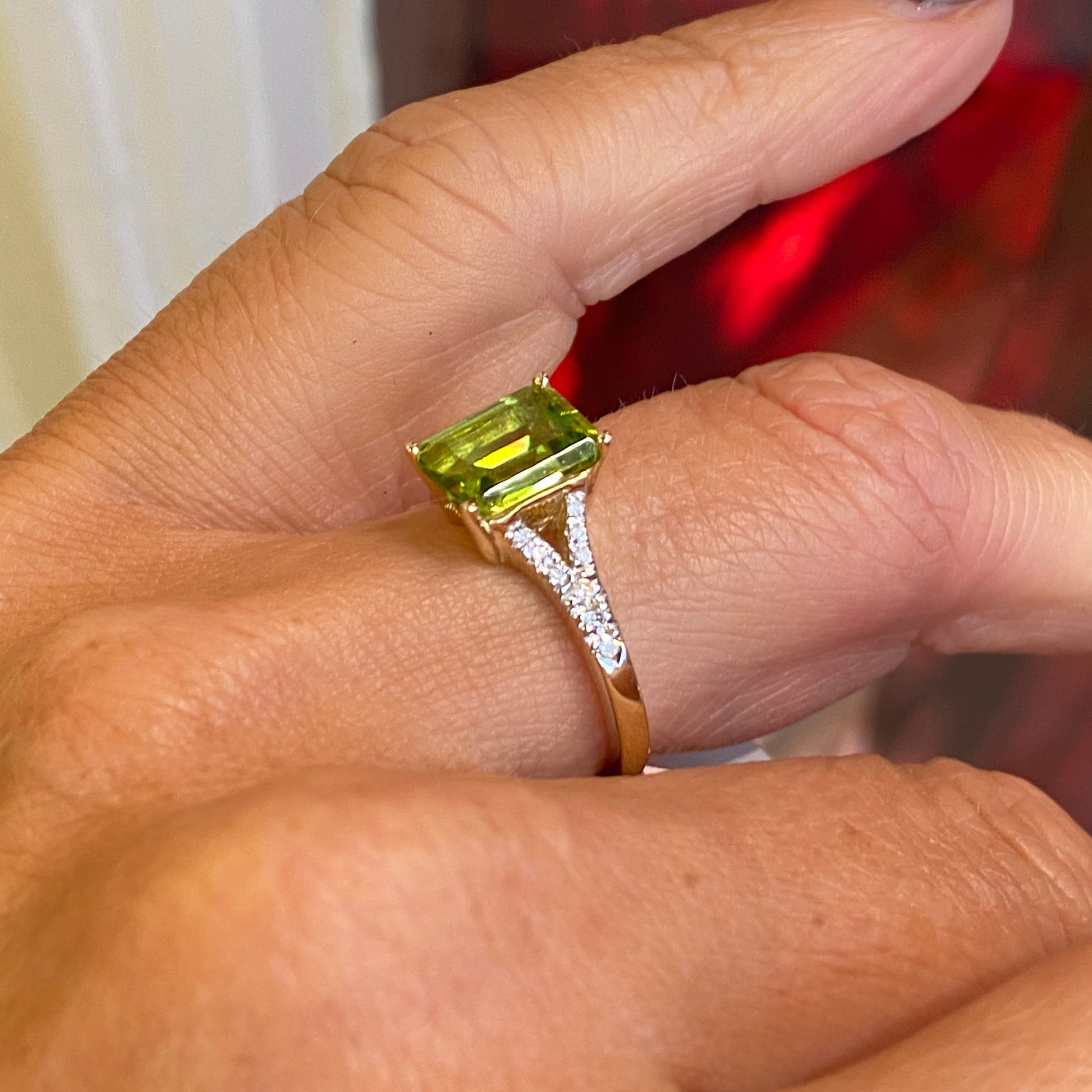 9ct Gold Peridot & Diamond Ring - John Ross Jewellers